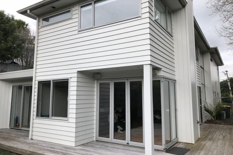 Photo of property in 17a Wyoming Avenue, Murrays Bay, Auckland, 0630