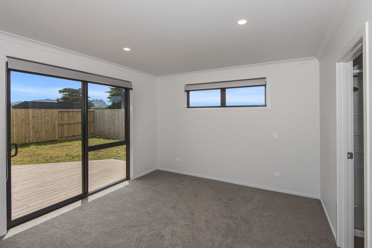 Photo of property in 71 Kaurinui Crescent, One Tree Point, 0118