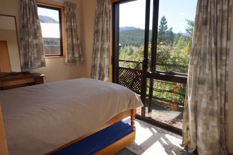 Photo of property in 76 Chalet Crescent, Hanmer Springs, 7334