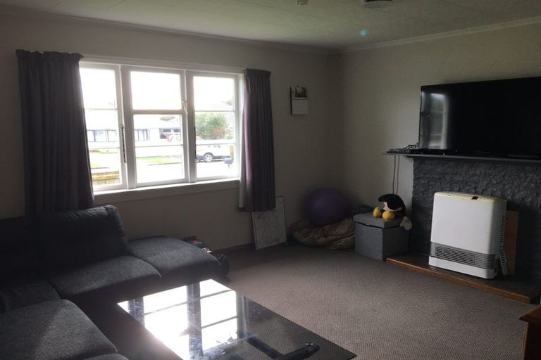 Photo of property in 17 Reeve Street, Levin, 5510