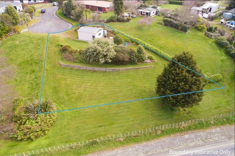 Photo of property in 15 Hau Whiti Place, Kimbolton, 4774