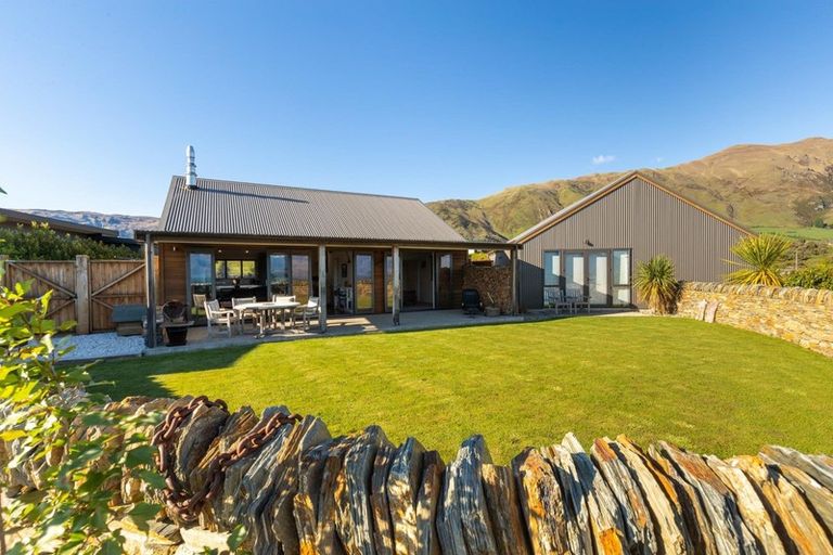 Photo of property in 76 West Meadows Drive, Wanaka, 9305