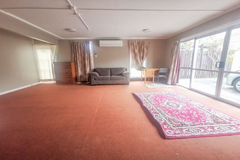 Photo of property in 35 Delaware Crescent, Russley, Christchurch, 8042