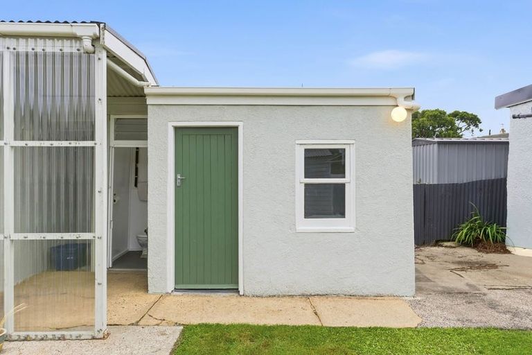 Photo of property in 17 Burns Street, South Dunedin, Dunedin, 9012