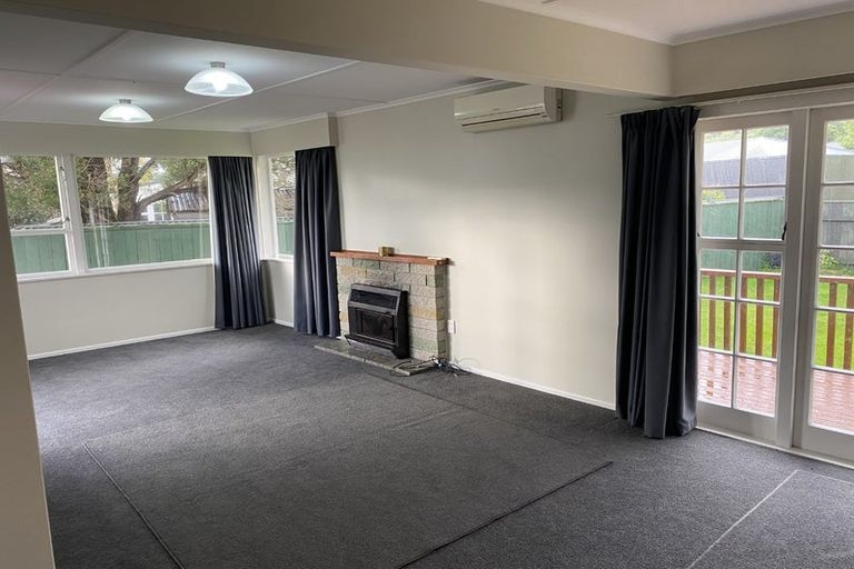 Photo of property in 30a Saint Ronans Avenue, Waterloo, Lower Hutt, 5011
