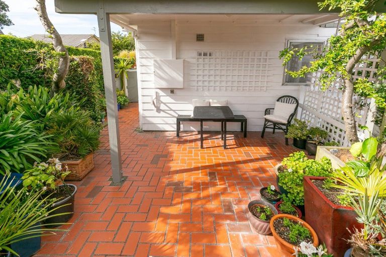 Photo of property in 1/3 Cockburn Street, Kilbirnie, Wellington, 6022