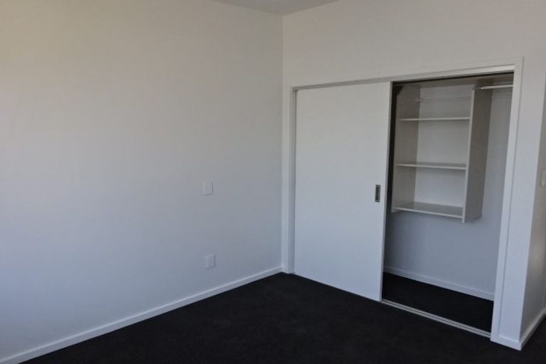 Photo of property in 1 Gunn Way, Hobsonville, Auckland, 0616