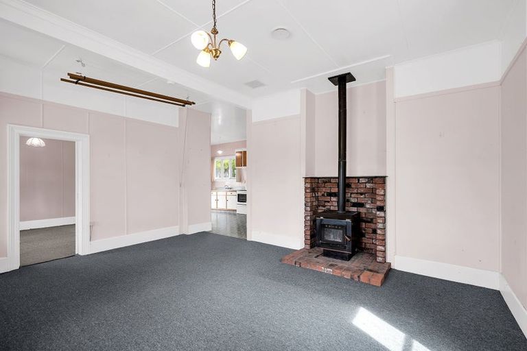 Photo of property in 111 Princes Street, Waikari, 7420