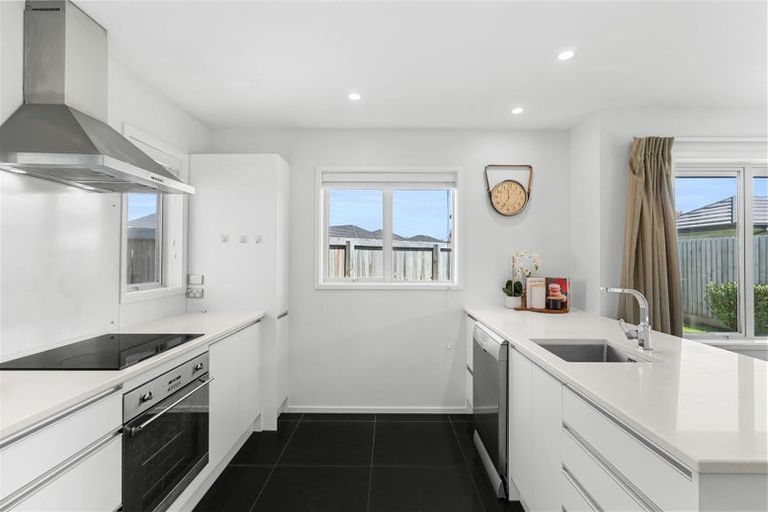 Photo of property in 24 Maka Lane, Halswell, Christchurch, 8025