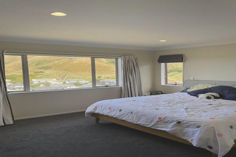 Photo of property in 5 Gifford Grove, Churton Park, Wellington, 6037