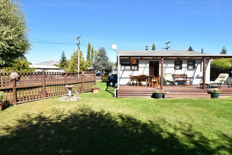 Photo of property in 17 Glenbrook Crescent, Twizel, 7901