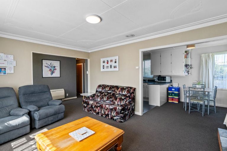 Photo of property in 220 Conyers Street, Strathern, Invercargill, 9812