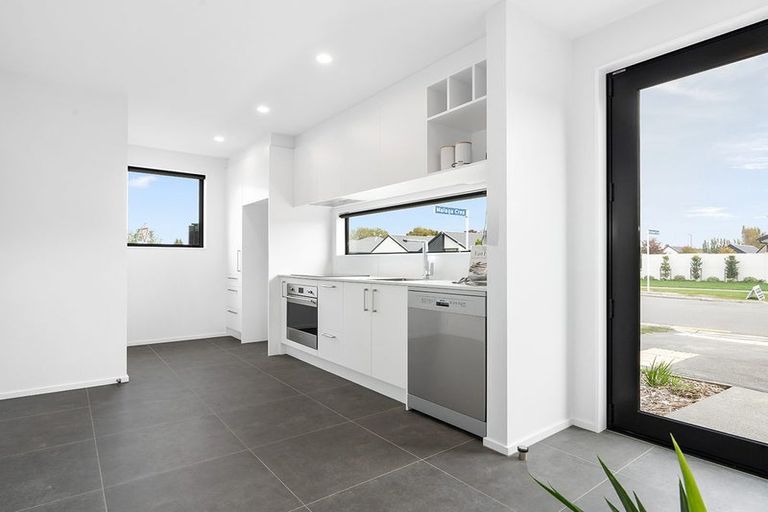 Photo of property in 1 Malaga Crescent, Harewood, Christchurch, 8051