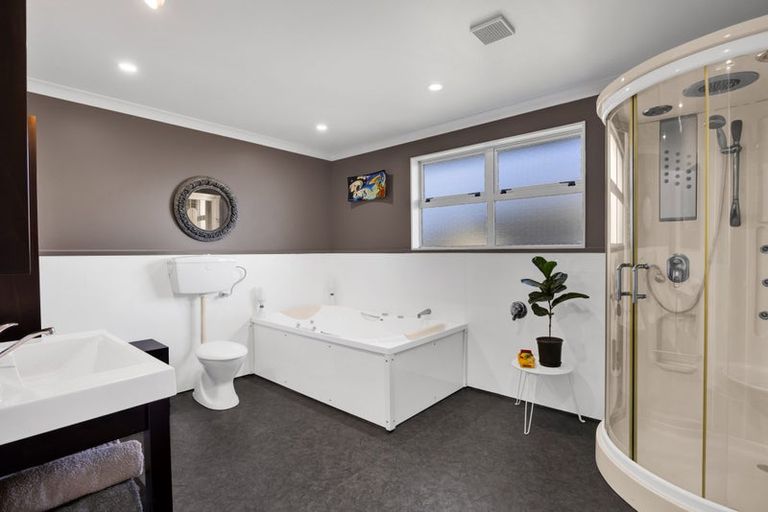 Photo of property in 48 Kawei Road, Ohawe, Hawera, 4671