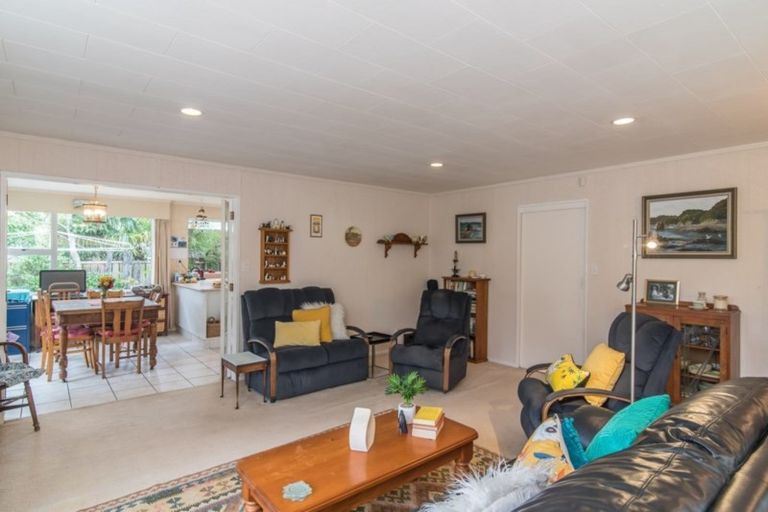 Photo of property in 10 Kingswood Grove, Raumati Beach, Paraparaumu, 5032