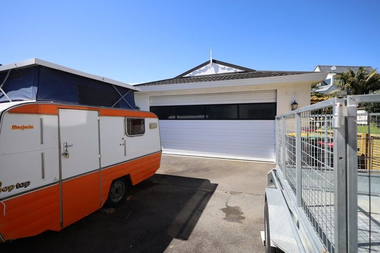 Photo of property in 10 Kiriwai Place, Matua, Tauranga, 3110