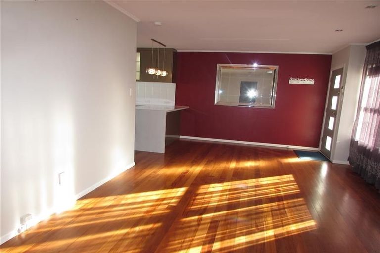 Photo of property in 2/53 Church Street, Northcote Point, Auckland, 0627