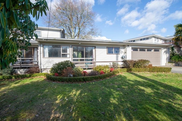Photo of property in 16 Utuhina Road, Springfield, Rotorua, 3015