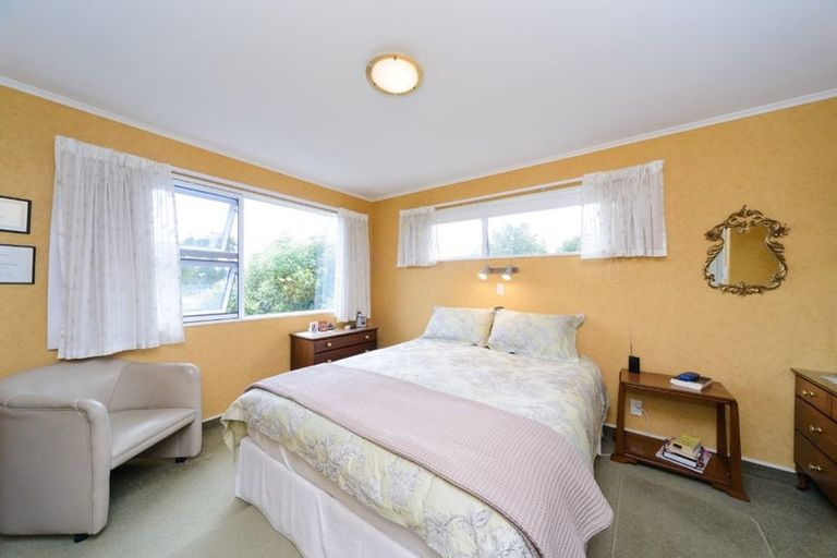 Photo of property in 15 Parkland Crescent, Terrace End, Palmerston North, 4410