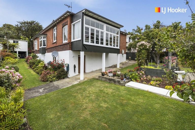Photo of property in 61 Hazel Avenue, Caversham, Dunedin, 9012