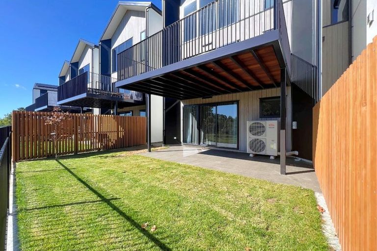 Photo of property in 23 Lakewood Lane, Cambridge, 3434