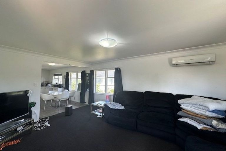 Photo of property in 11 Mcdougall Street, Manurewa East, Auckland, 2102