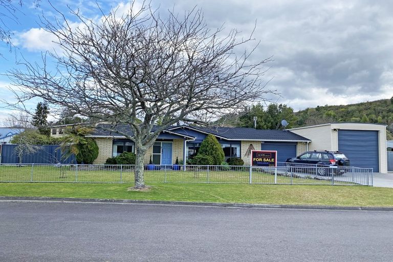 Photo of property in 2 Emme Allan Road, Kawerau, 3127