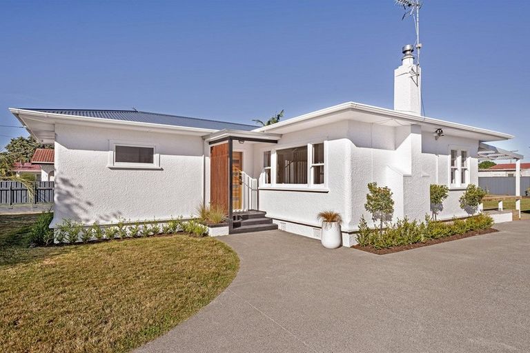 Photo of property in 82 Atkinson Street, Mangapapa, Gisborne, 4010