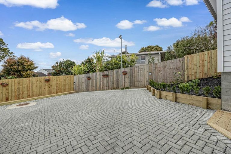 Photo of property in 29d Rotoiti Avenue, Pakuranga Heights, Auckland, 2010