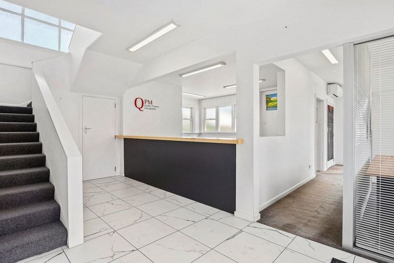 Photo of property in 332 Blenheim Road, Upper Riccarton, Christchurch, 8041