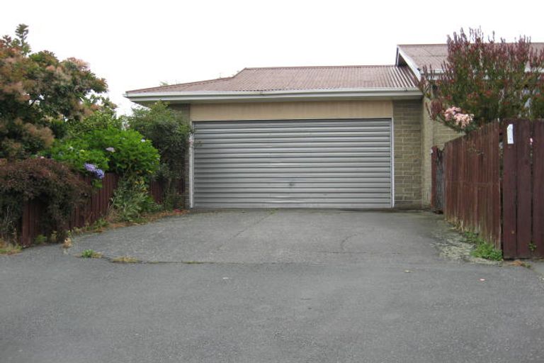 Photo of property in 1 Clonbern Place, Upper Riccarton, Christchurch, 8041