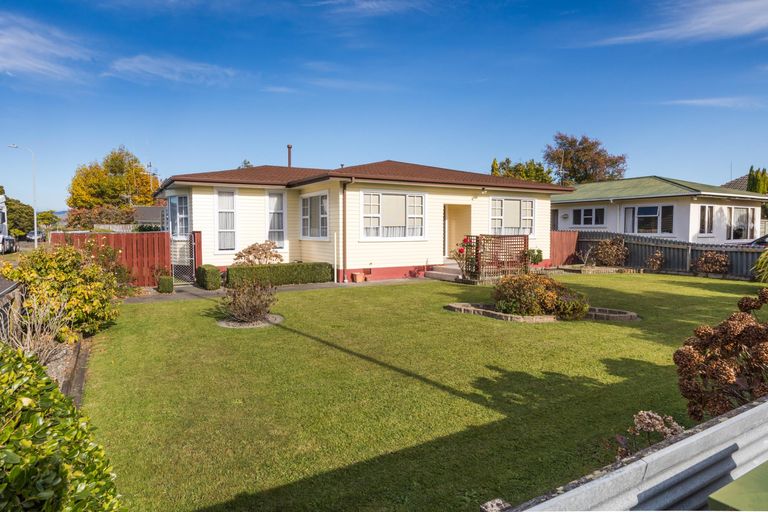 Photo of property in 53 Margaret Street, Roslyn, Palmerston North, 4414