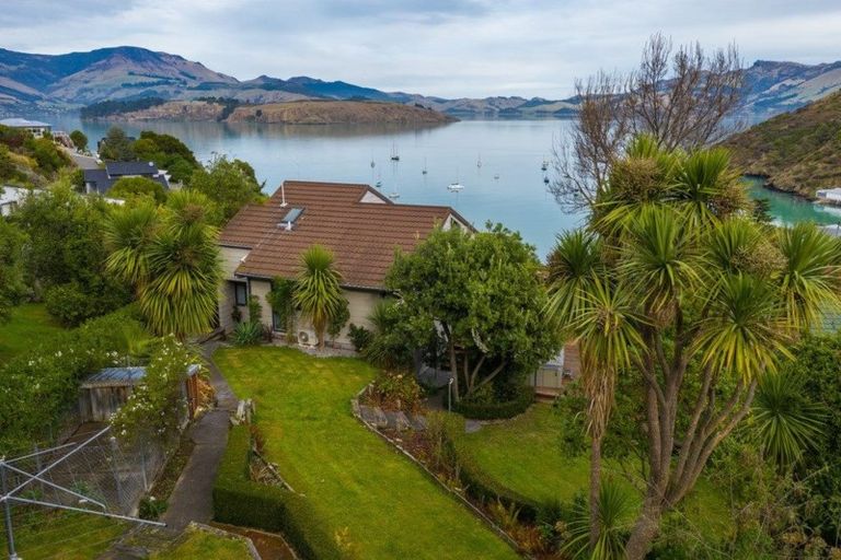 Photo of property in 1 Cass Bay Place, Cass Bay, Lyttelton, 8082