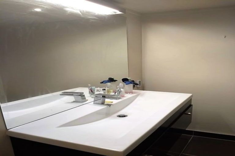 Photo of property in Dominion Apartments, 5/80 Victoria Street, Wellington Central, Wellington, 6011