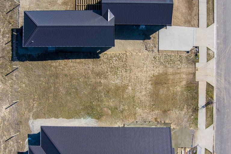 Photo of property in 141 Burdon Loop, Lake Hawea, 9382