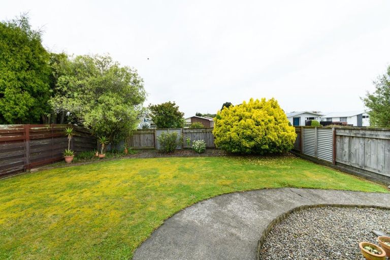 Photo of property in 9 Kimberley Grove, Westbrook, Palmerston North, 4412