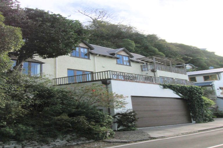 Photo of property in 415 Karaka Bay Road, Karaka Bays, Wellington, 6022