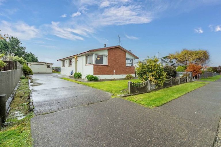Photo of property in 17 Nevis Crescent, Grasmere, Invercargill, 9810