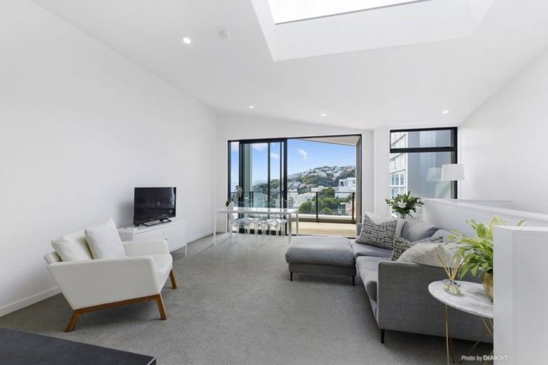 Photo of property in 3/18 Oriental Terrace, Oriental Bay, Wellington, 6011
