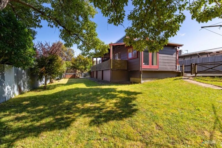 Photo of property in 676 Main Road North, Te Marua, Upper Hutt, 5018