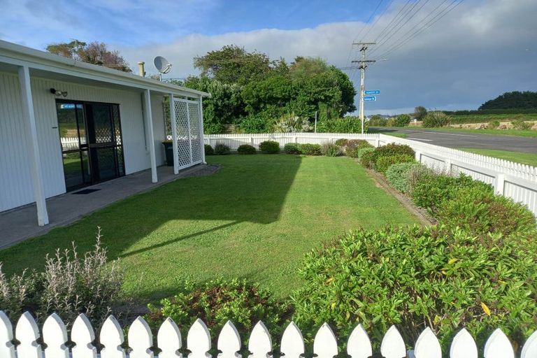 Photo of property in 60 Ketemarae Road, Normanby, Hawera, 4614