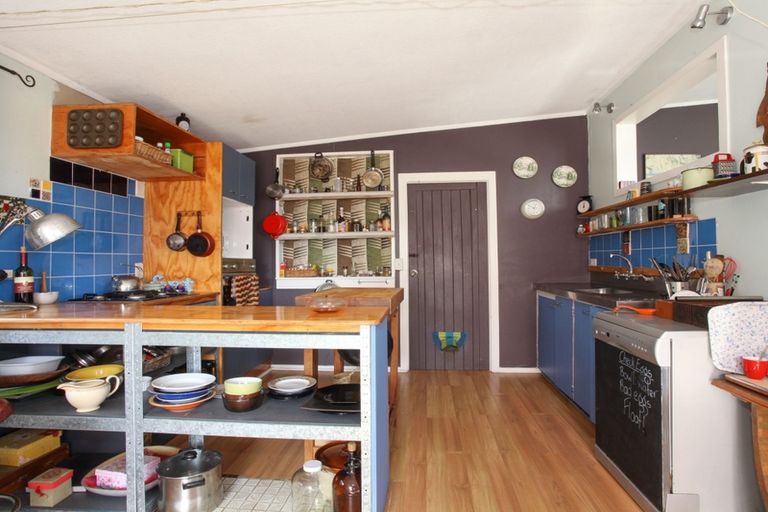 Photo of property in 9b Cross Street, Raglan, 3225