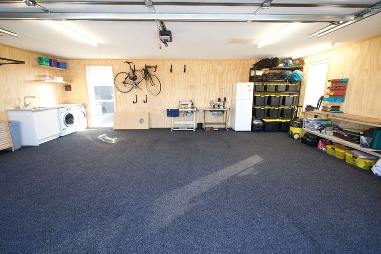 Photo of property in 27 George Street, Bulls, 4818