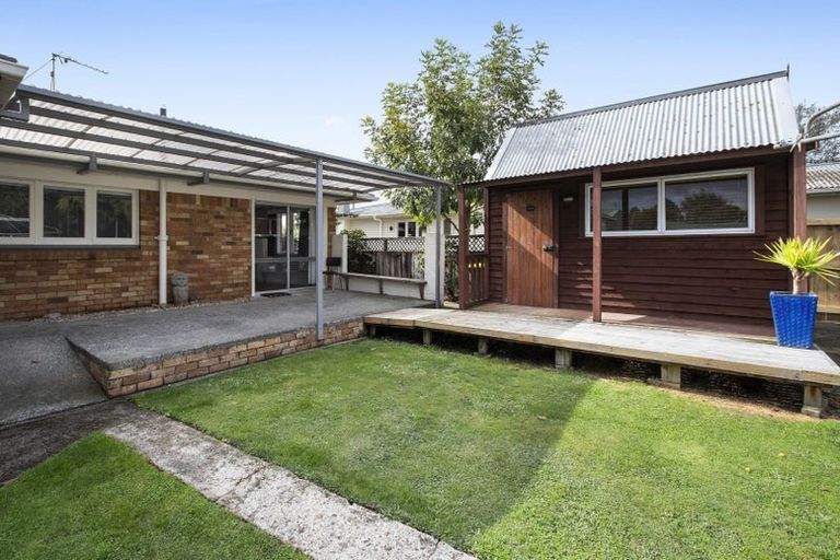 Photo of property in 2 Edinburgh Road, Hillcrest, Hamilton, 3216