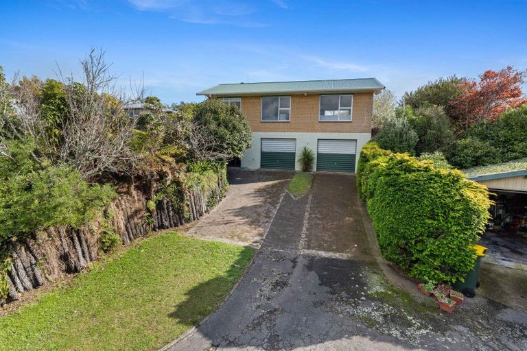 Photo of property in 6c Fairview Place, Westown, New Plymouth, 4310