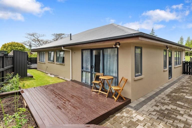 Photo of property in 1 Hoyte Place, Pukehangi, Rotorua, 3015