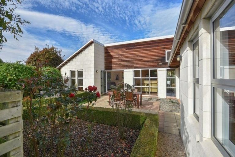 Photo of property in 48 Holyhead Street, Outram, 9019