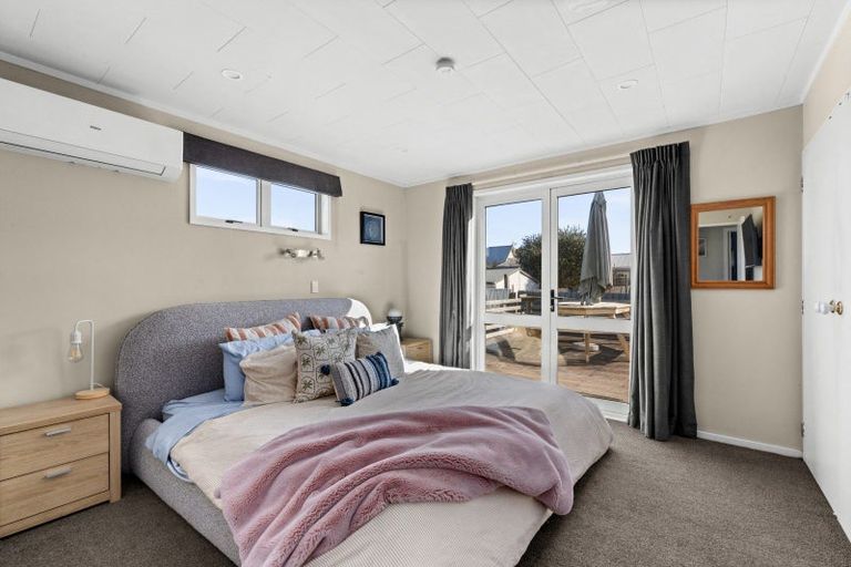 Photo of property in 2/807 Lyell Street, Akina, Hastings, 4122