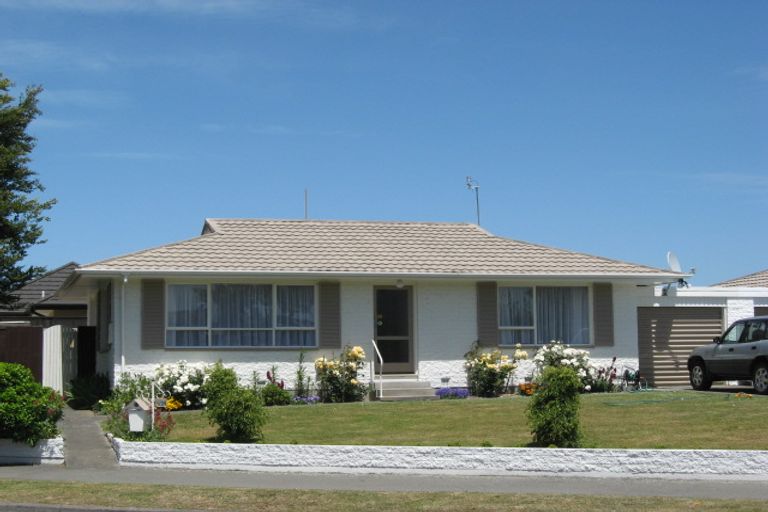 Photo of property in 1/29 Delaware Crescent, Russley, Christchurch, 8042