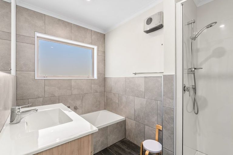 Photo of property in 8b Queensberry Terrace, Queensberry, Cromwell, 9383